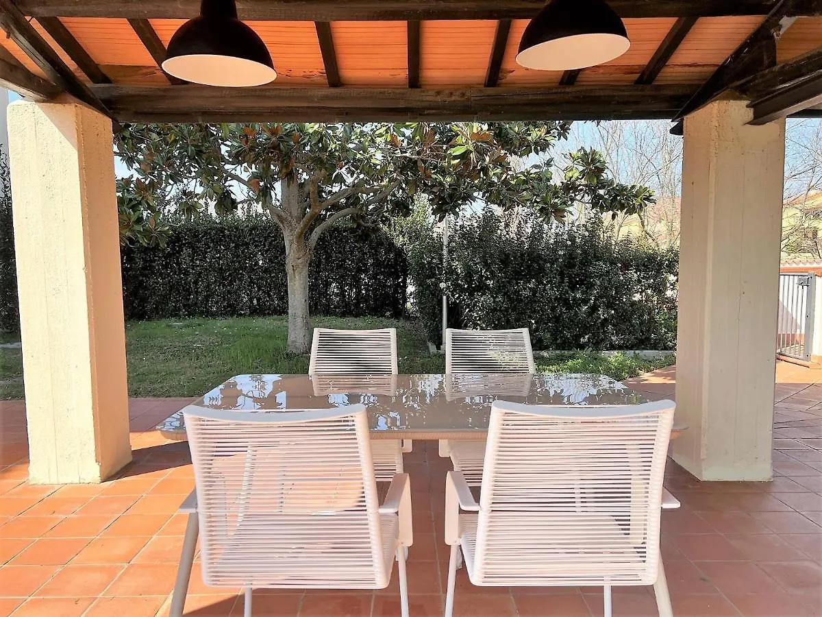 Villa Lavinia B&B Montescudaio Bed & Breakfast