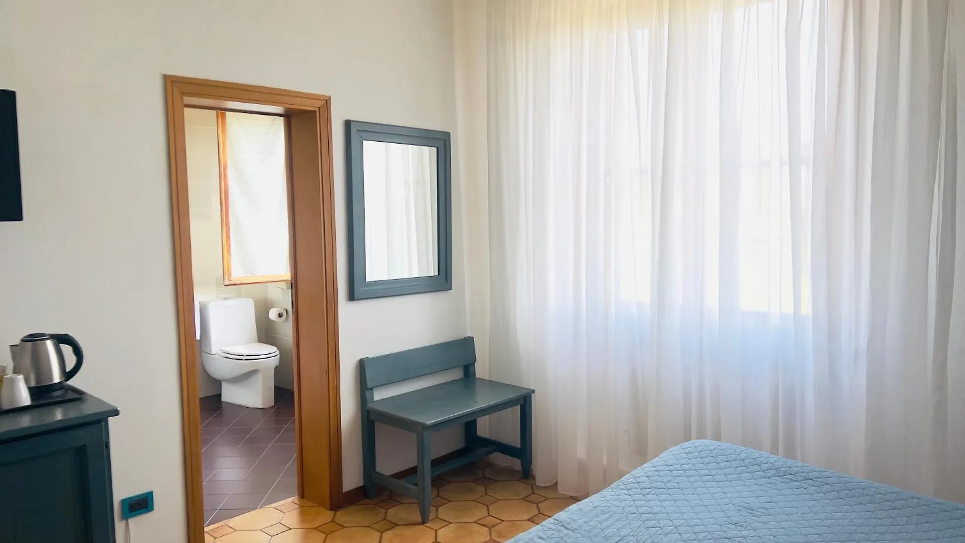Villa Lavinia B&B Fiorino 3*, Montescudaio Italien
