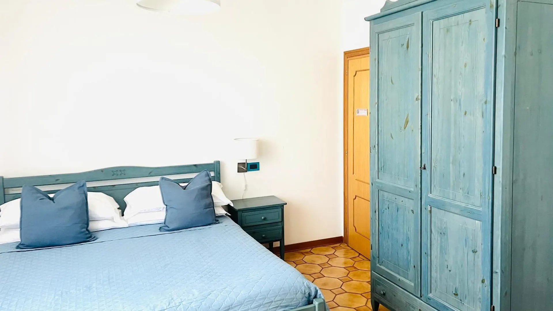 Villa Lavinia B&B Montescudaio Bed & Breakfast